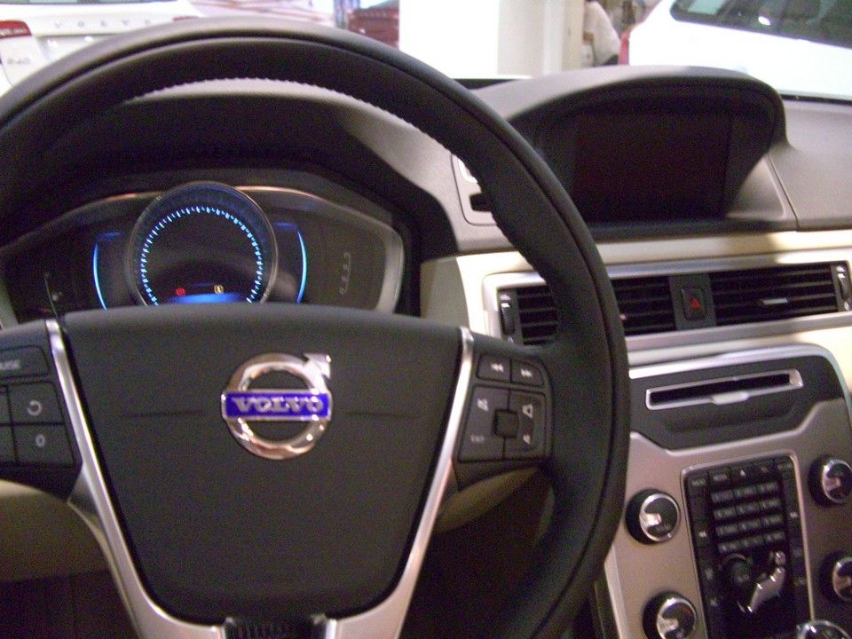 YEN MAKYAJLI 2014 VOLVO S80 SATITA RESM GALERS