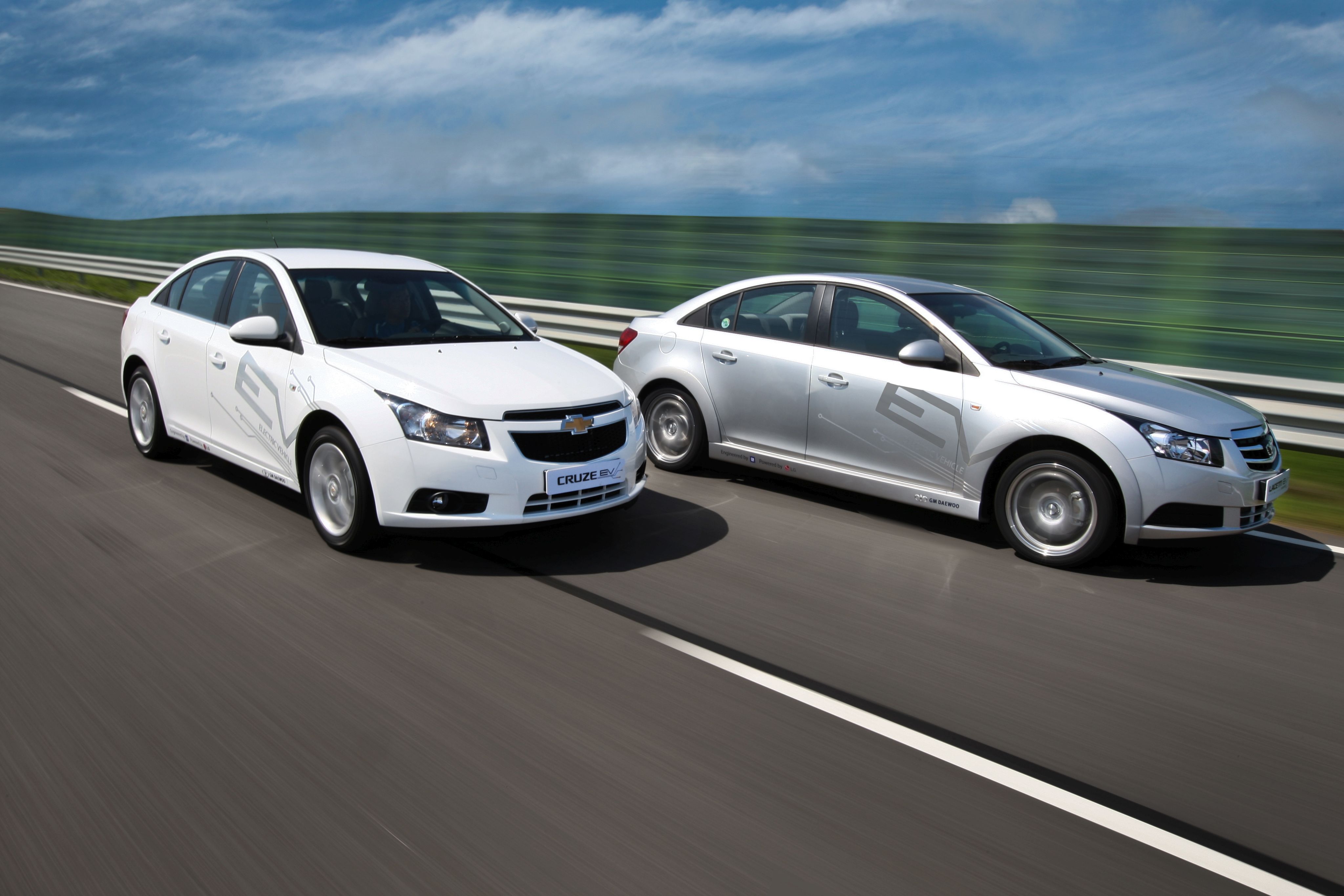 CHEVROLET CRUZE SEDAN GALER