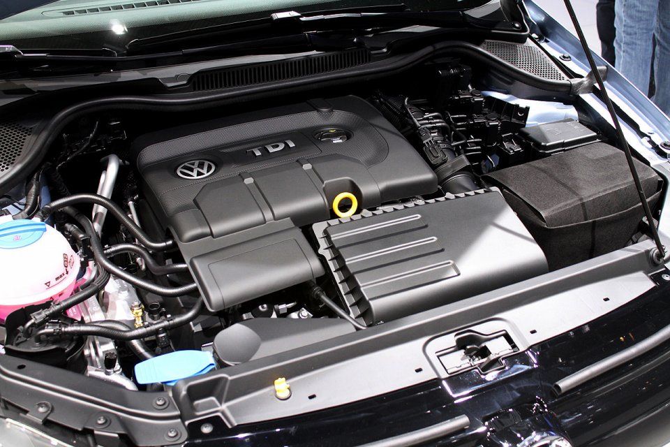 YEN MAKYAJLI VOLKSWAGEN POLO TDI BLUEMOTON CENEVRE RESM GALERS