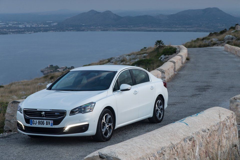YEN MAKYAJLI PEUGEOT 508 DETAYLI RESM GALERS