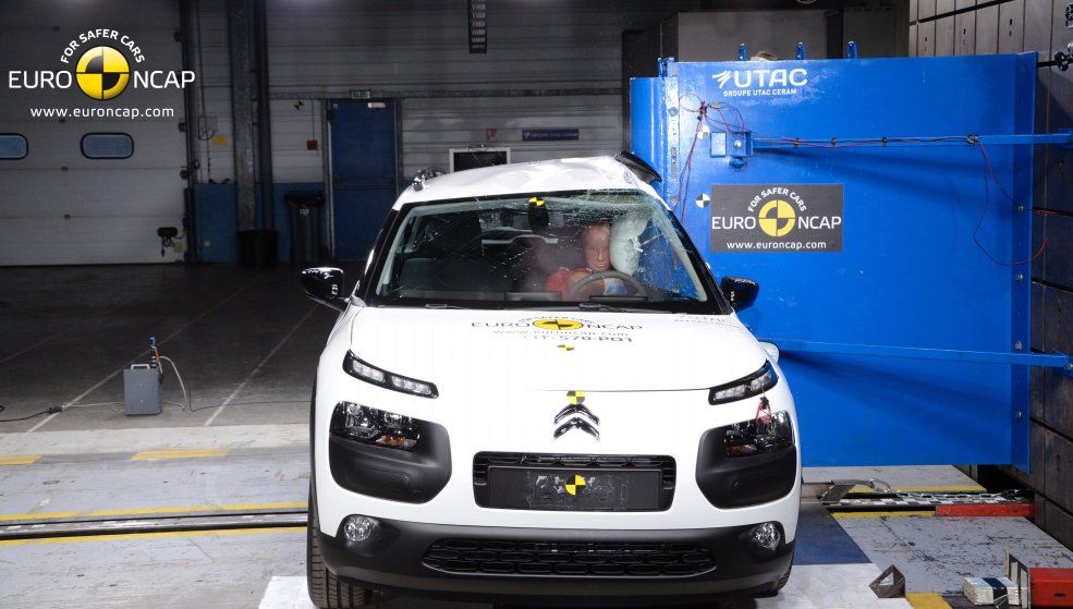 YEN� C�TROEN C4 CACTUS EURONCAP G�VENL�K RES�M GALER�S�