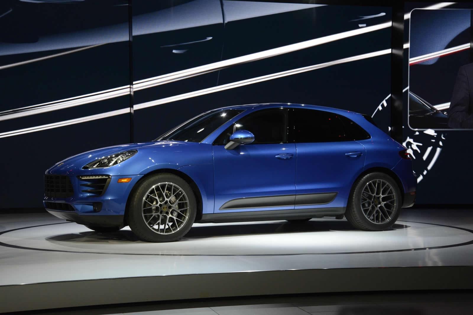 YEN PORSCHE MACAN LOS ANGLES TANITIM RESM GALERS