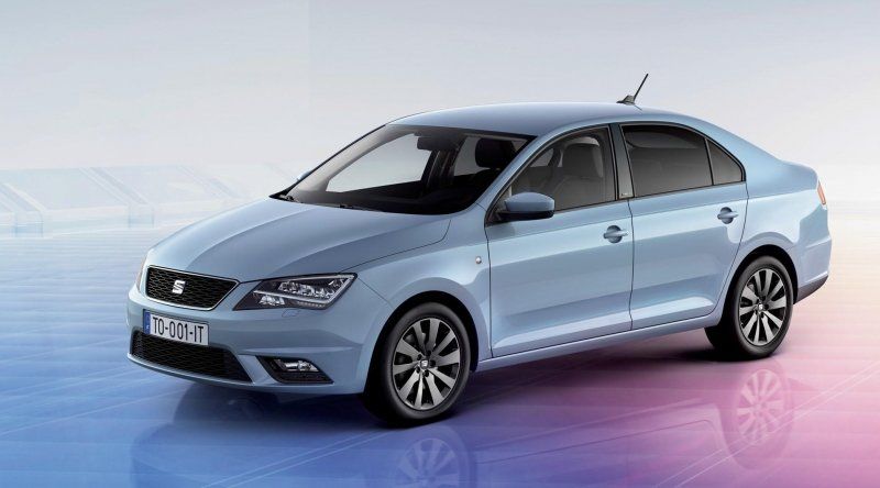 YEN� 2015 HAF�F MAKYAJLI SEAT TOLEDO RES�MLER�