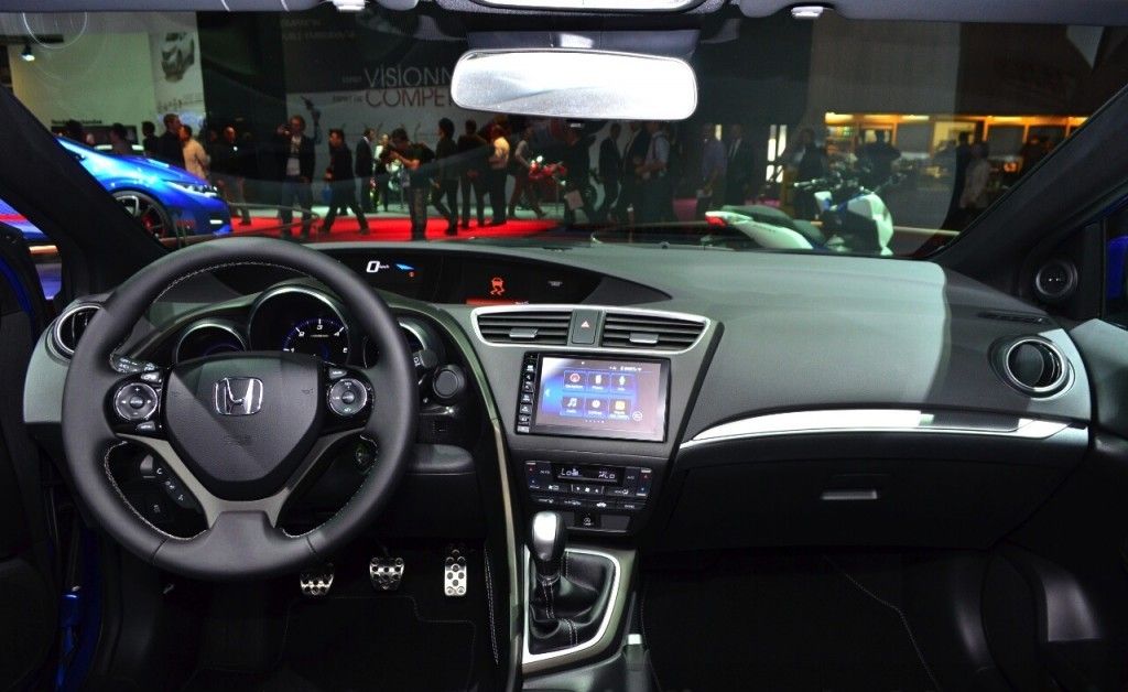 YEN� 2015 HONDA C�V�C HATCHBACK PAR�S RES�M GALER�S�