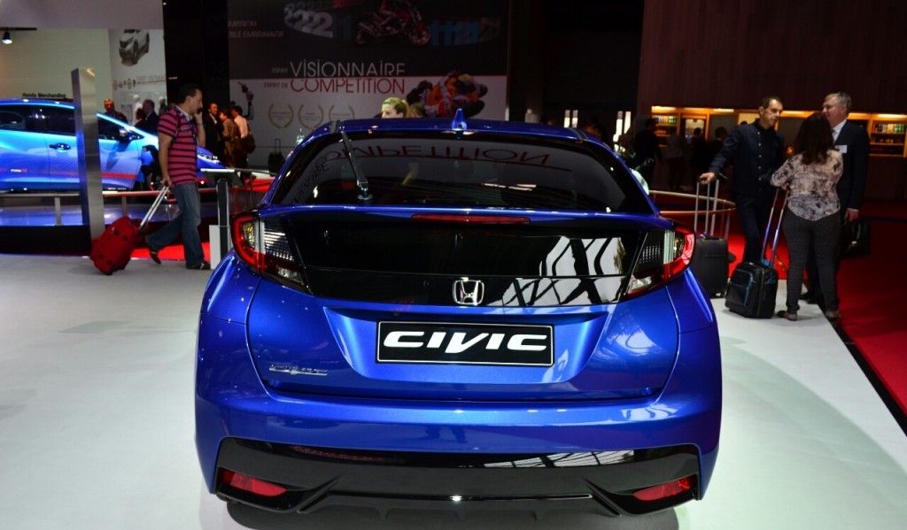 YEN� 2015 HONDA C�V�C HATCHBACK PAR�S RES�M GALER�S�