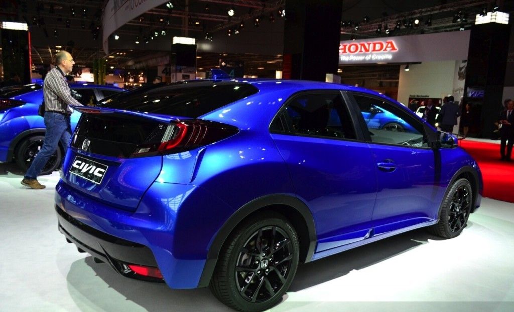 YEN� 2015 HONDA C�V�C HATCHBACK PAR�S RES�M GALER�S�