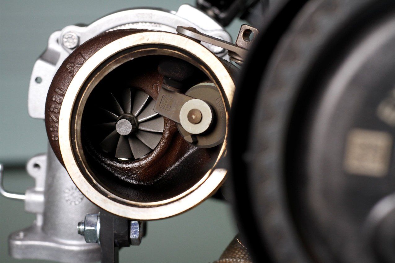 VOLVO 2.0 LTRE 450 HP MOTOR KONSEPT RESMLER