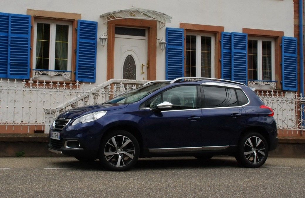YEN PEUGEOT 2008 AVRUPA'DA YOLLARDA RESM GALERS