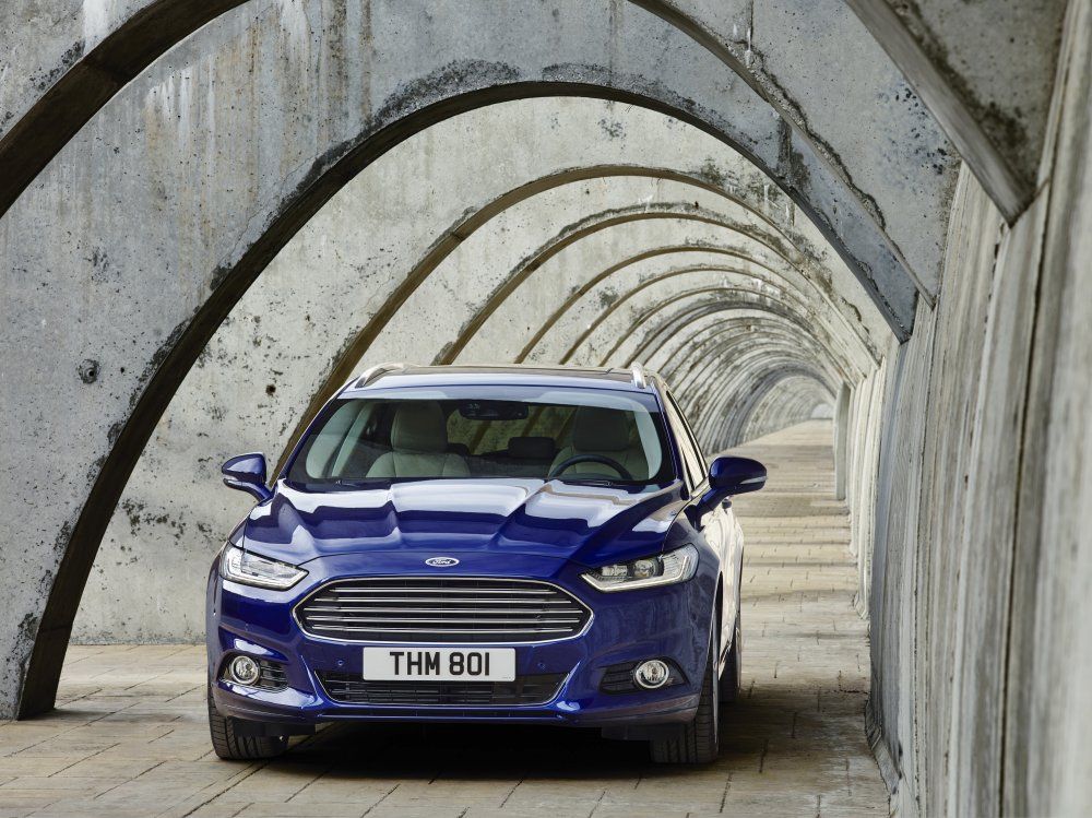 YEN 2015 FORD MONDEO VARANT DETAYLI RESMLER