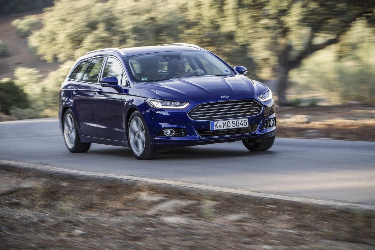YEN 2015 FORD MONDEO VARANT DETAYLI RESMLER
