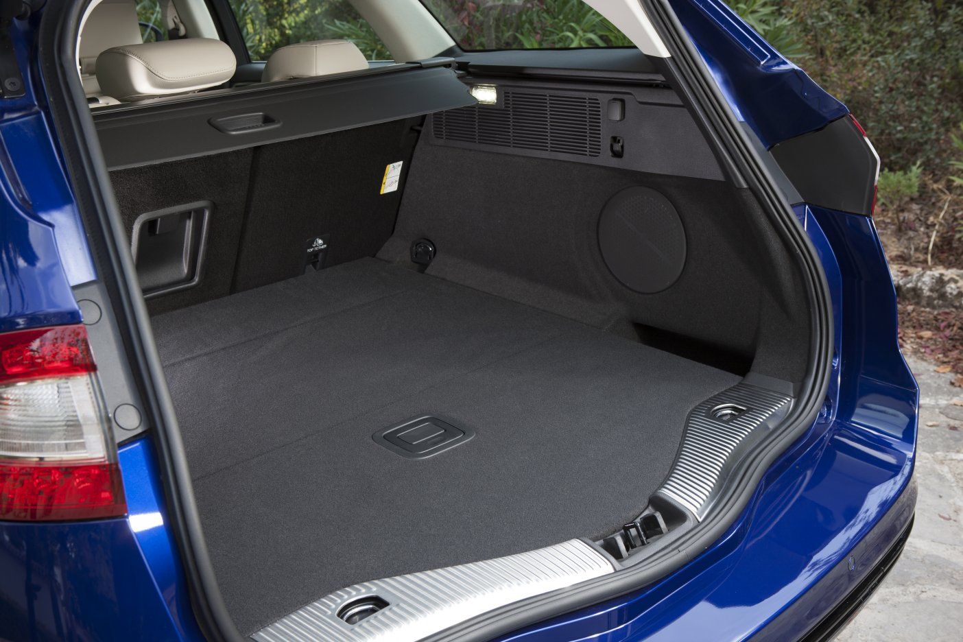 YEN 2015 FORD MONDEO VARANT DETAYLI RESMLER