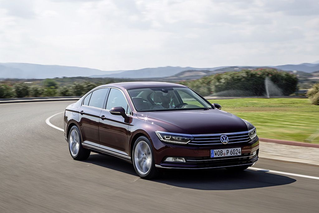 YEN 2015 VW PASSAT'IN ZEL RESMLER