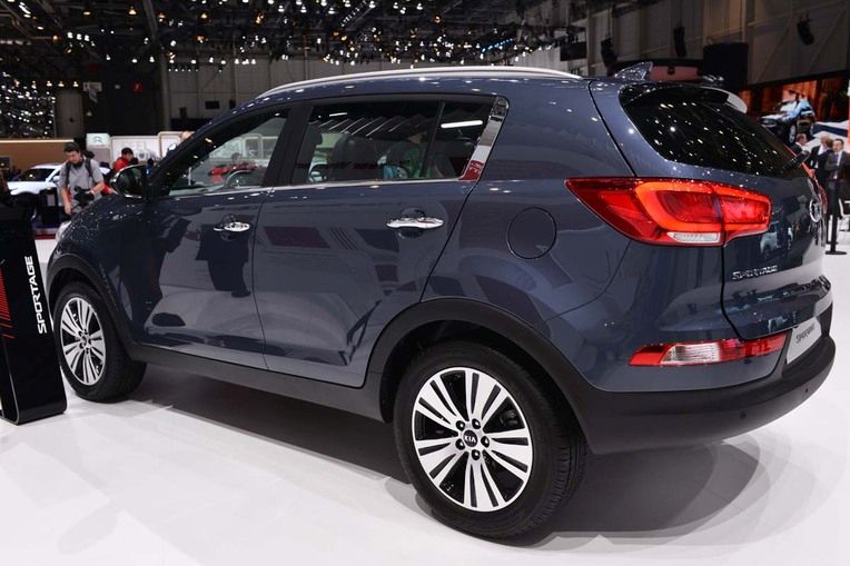 YEN MAKYAJLI 2014 KA SPORTAGE DETAYLI RESM GALERS