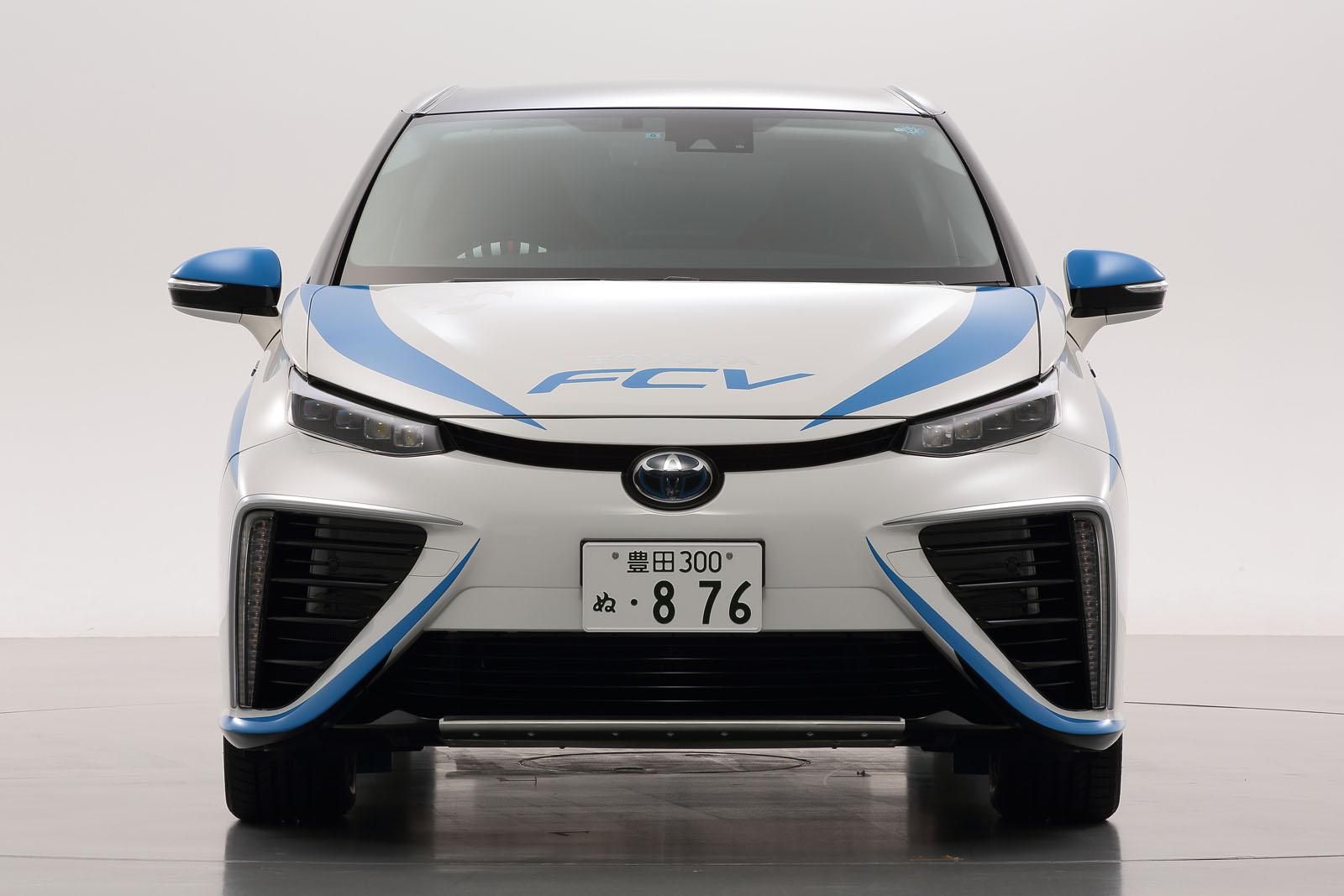 YEN 2015 TOYOTA FCV RALL ARACI RESMLER