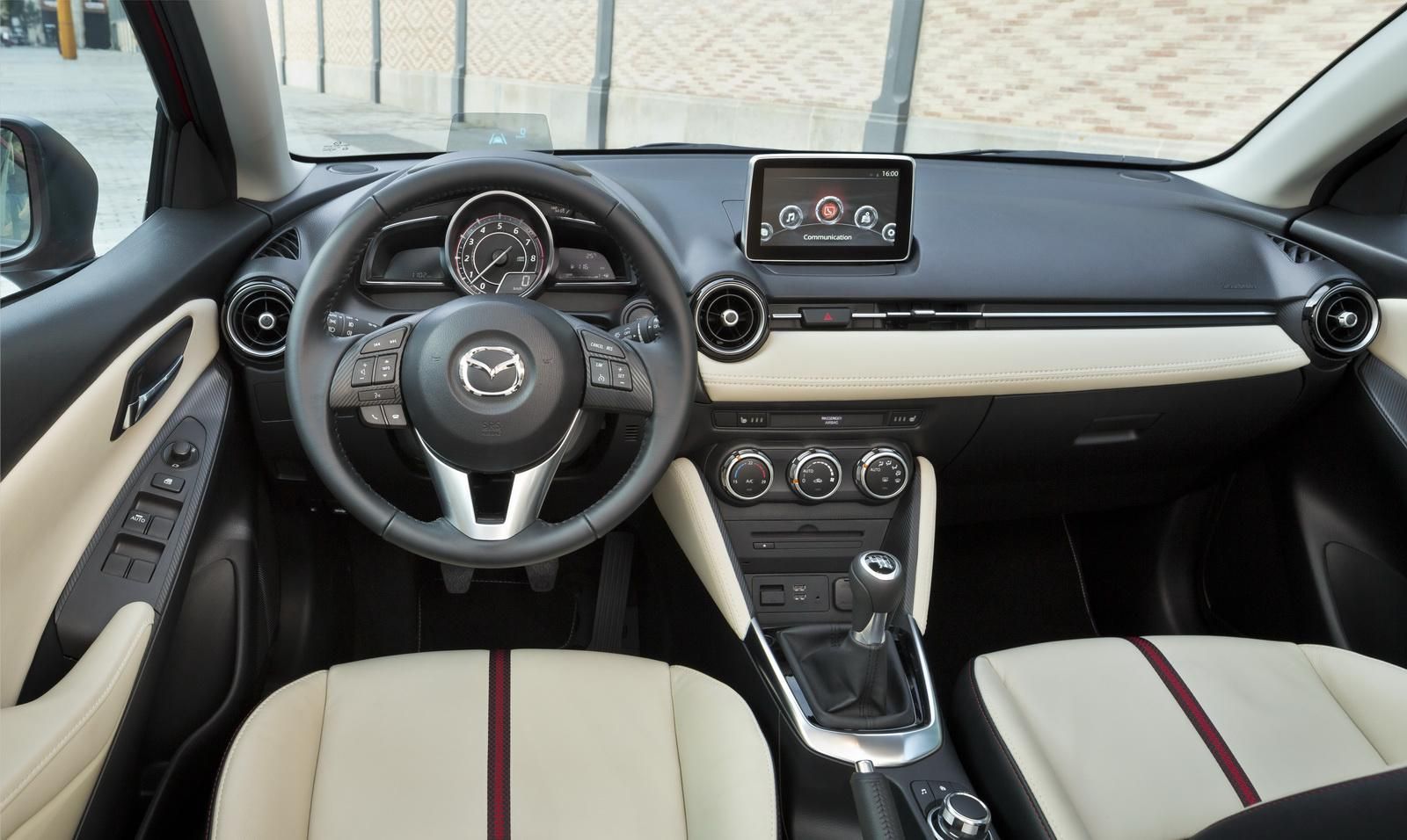 YEN� MAZDA2 AVRUPA VERS�YON DETAYLI RES�M GALER�S�