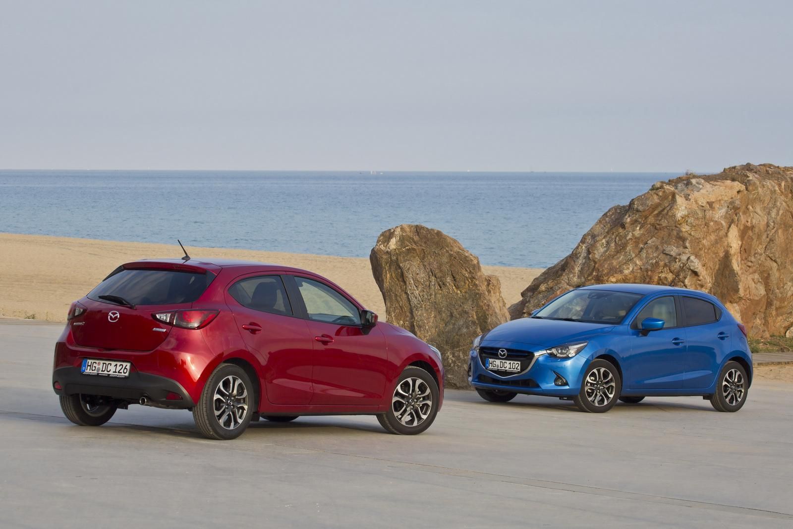YEN MAZDA2 AVRUPA VERSYON DETAYLI RESM GALERS