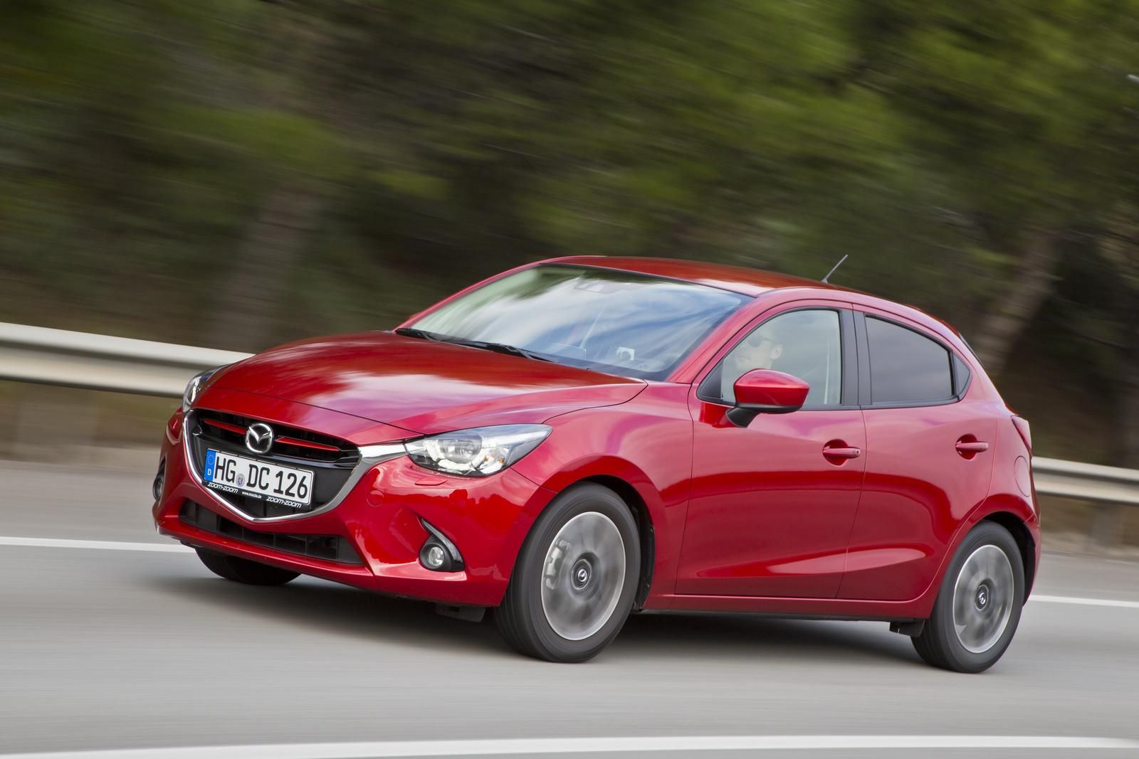 YEN MAZDA2 AVRUPA VERSYON DETAYLI RESM GALERS