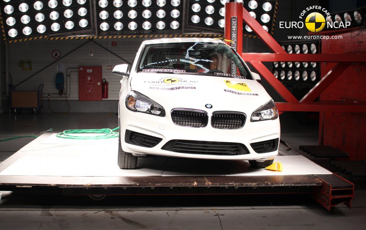 2015 BMW 2 Active Tourer EuroNCAP Gvenlik Resim Galerisi