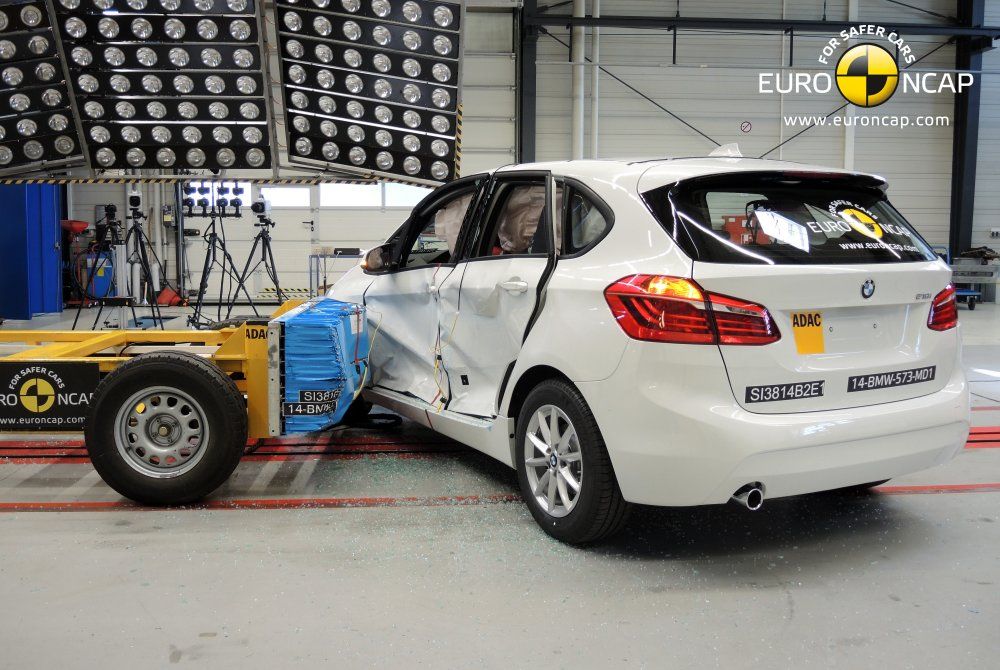 2015 BMW 2 Active Tourer EuroNCAP Gvenlik Resim Galerisi