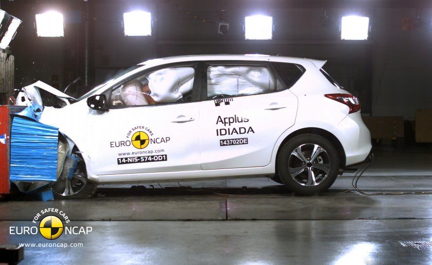 Yeni Nissan Pulsar Euroncap arpma Testi Resimleri