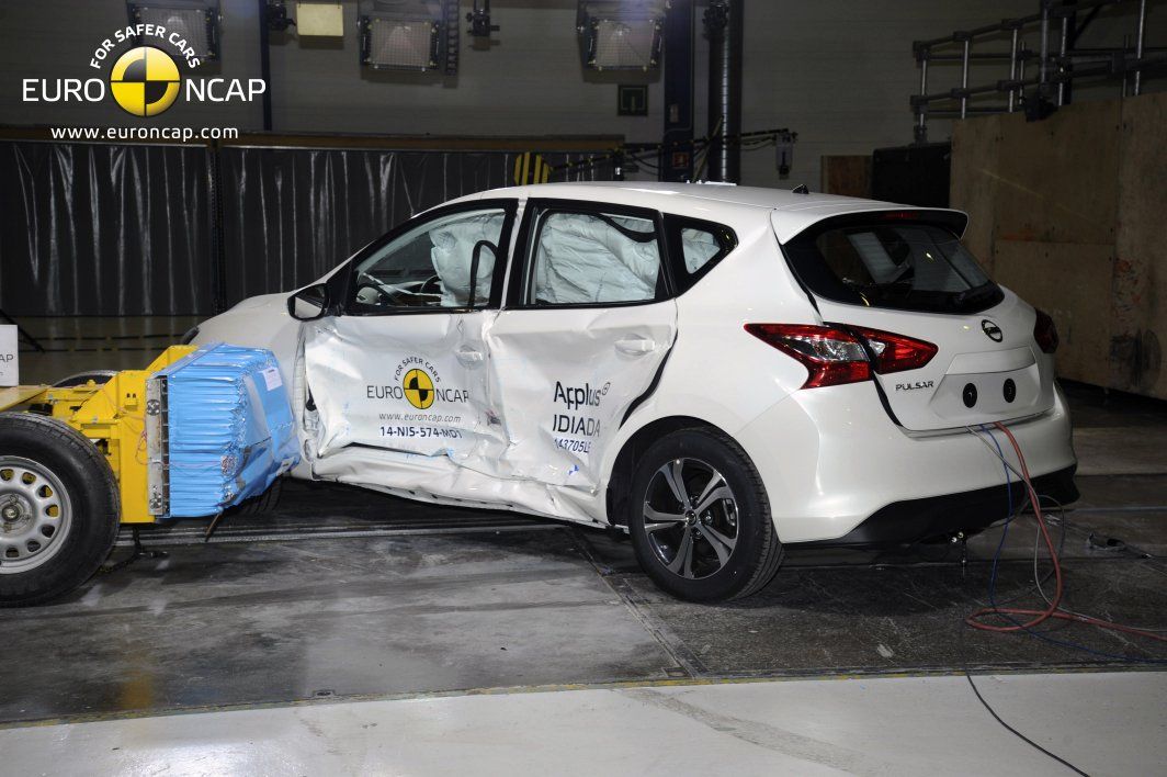 Yeni Nissan Pulsar Euroncap arpma Testi Resimleri