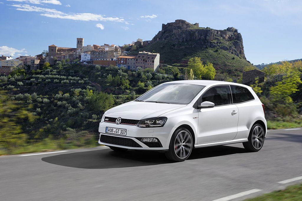 YEN� 2015 VOLKSWAGEN POLO GTI YOLLARDA RES�M GALER�S�