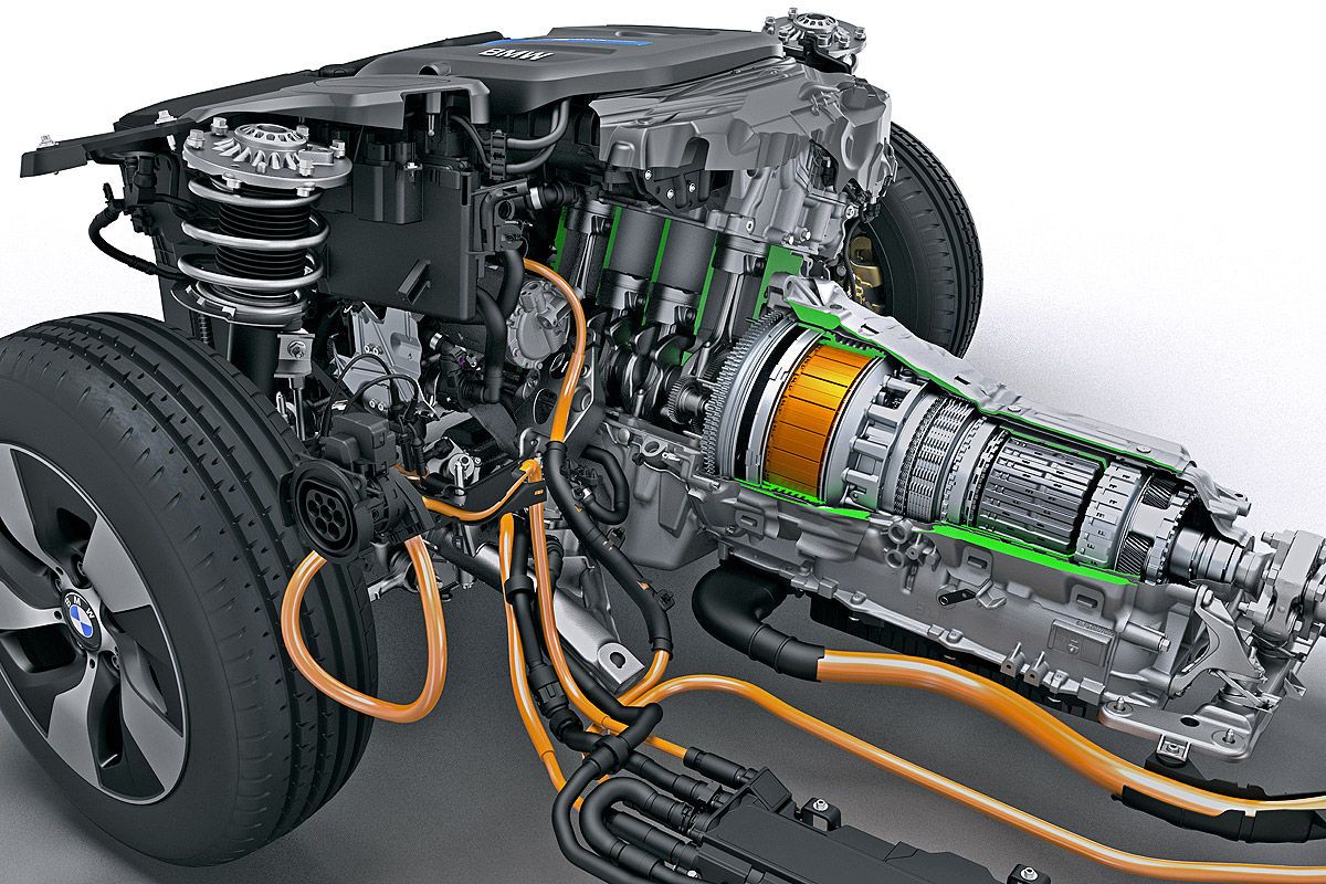 YEN 2016 BMW 3 SERS PLUG-IN-HYBRD LK KAMUFLAJLI RESMLER