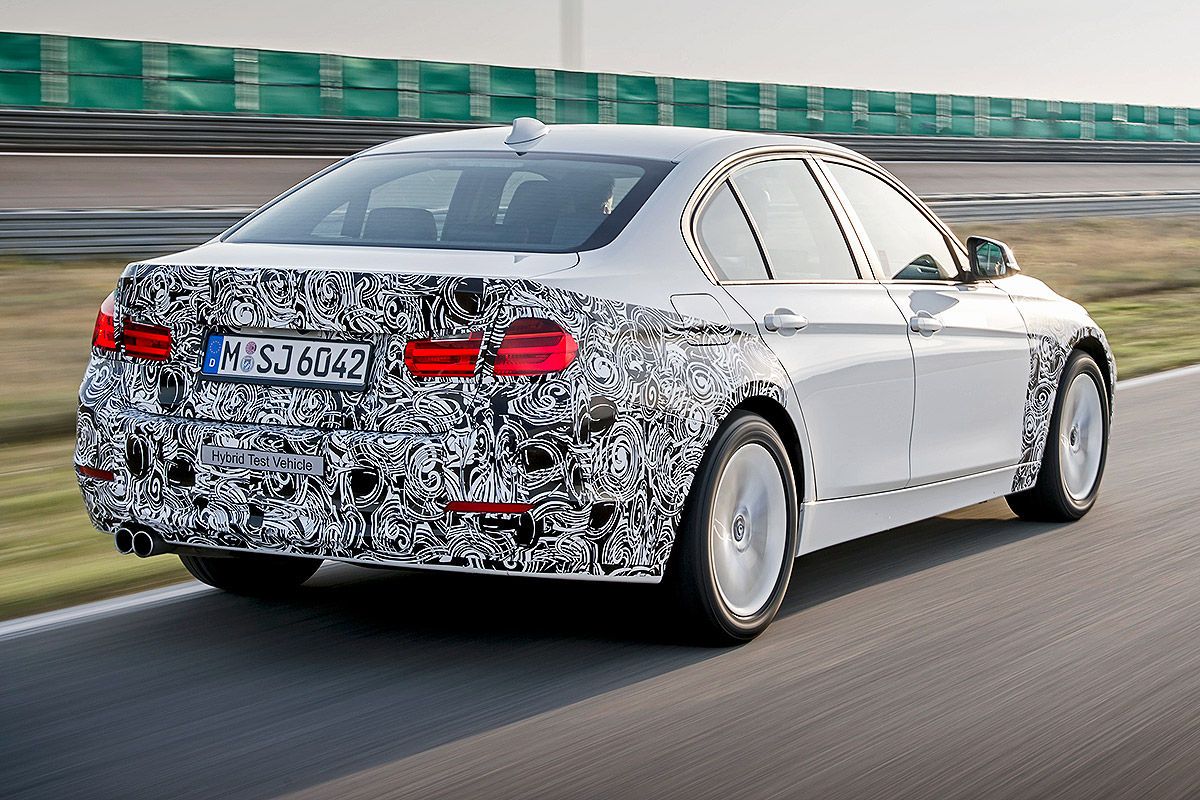 YEN 2016 BMW 3 SERS PLUG-IN-HYBRD LK KAMUFLAJLI RESMLER