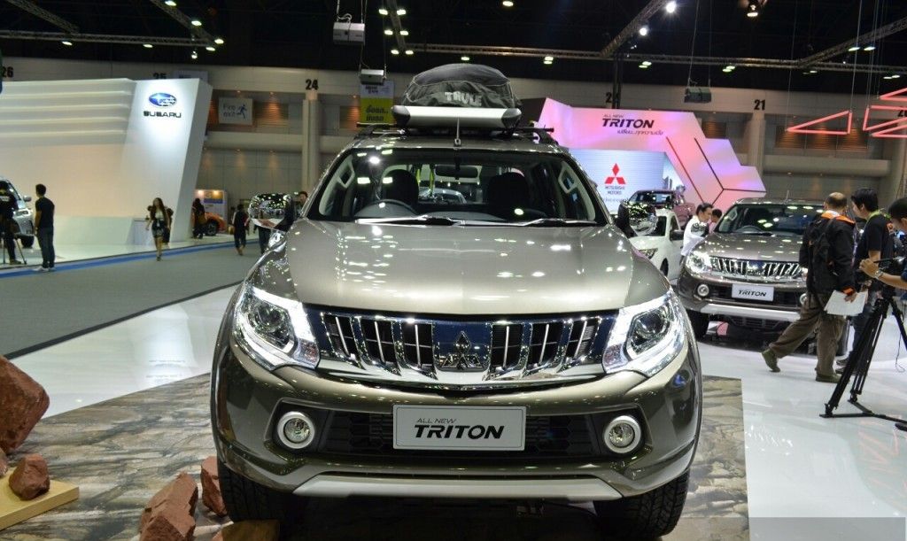 YEN 2015 MTSUBSH L200 TAYLAND FUARI RESMLER