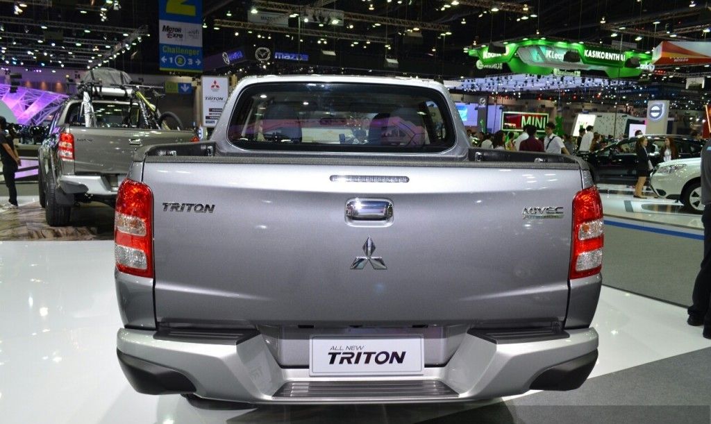 YEN� 2015 M�TSUB�SH� L200 TAYLAND FUARI RES�MLER�