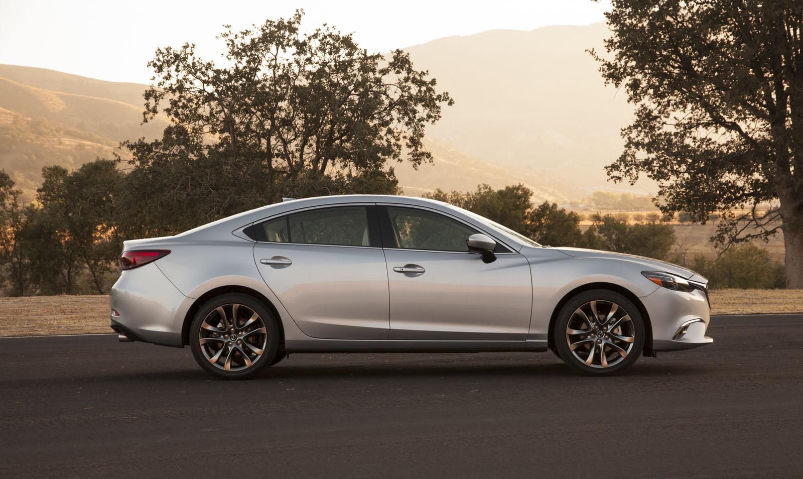 YEN 2015 MAZDA6 DETAYLI RESM GALERS