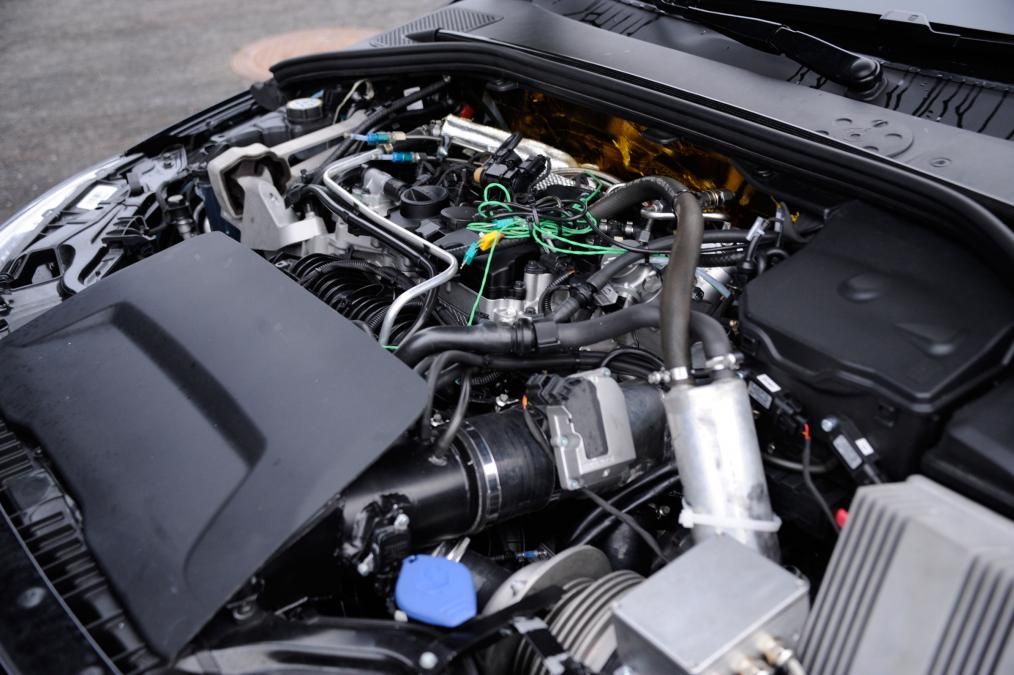 VOLVO S60 2.0 450 HP RES�M GALER�S�