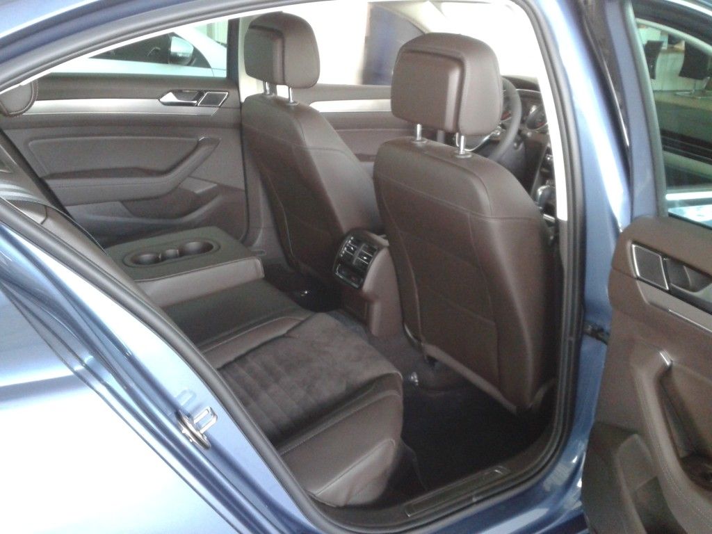 YEN� VOLKSWAGEN PASSAT BAY�LERDE RES�M GALER�S�