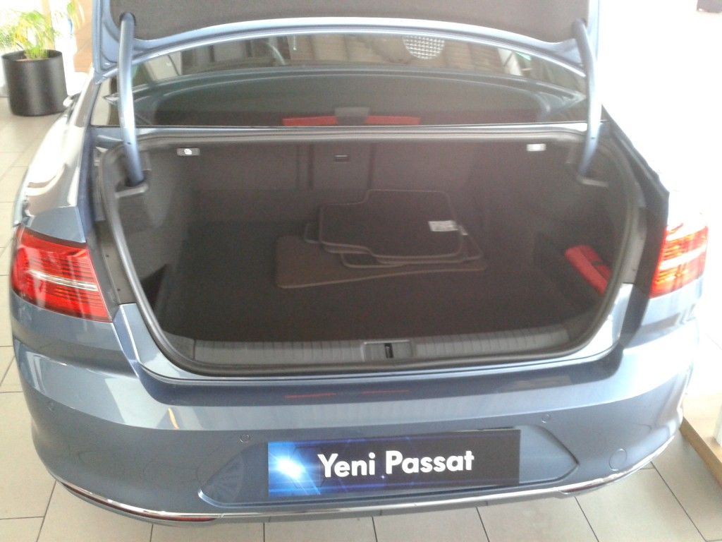 YEN� VOLKSWAGEN PASSAT BAY�LERDE RES�M GALER�S�