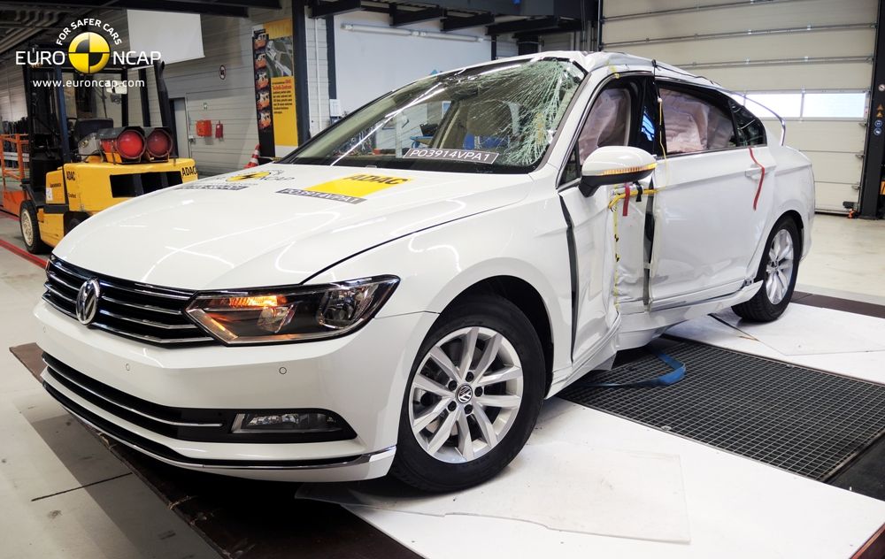 YEN 2015 VW PASSAT EURONCAP ARPIMA TEST RESMLER