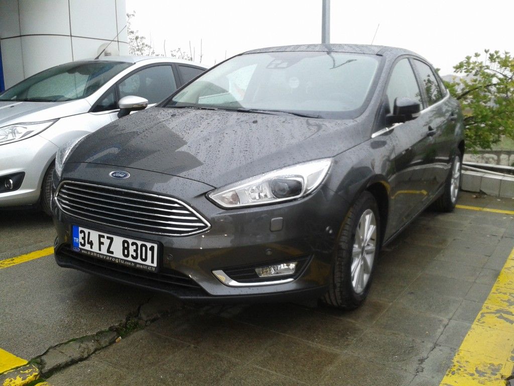 YEN� FORD FOCUS T�RK�YE'DE SATI�TA RES�M GALER�S�