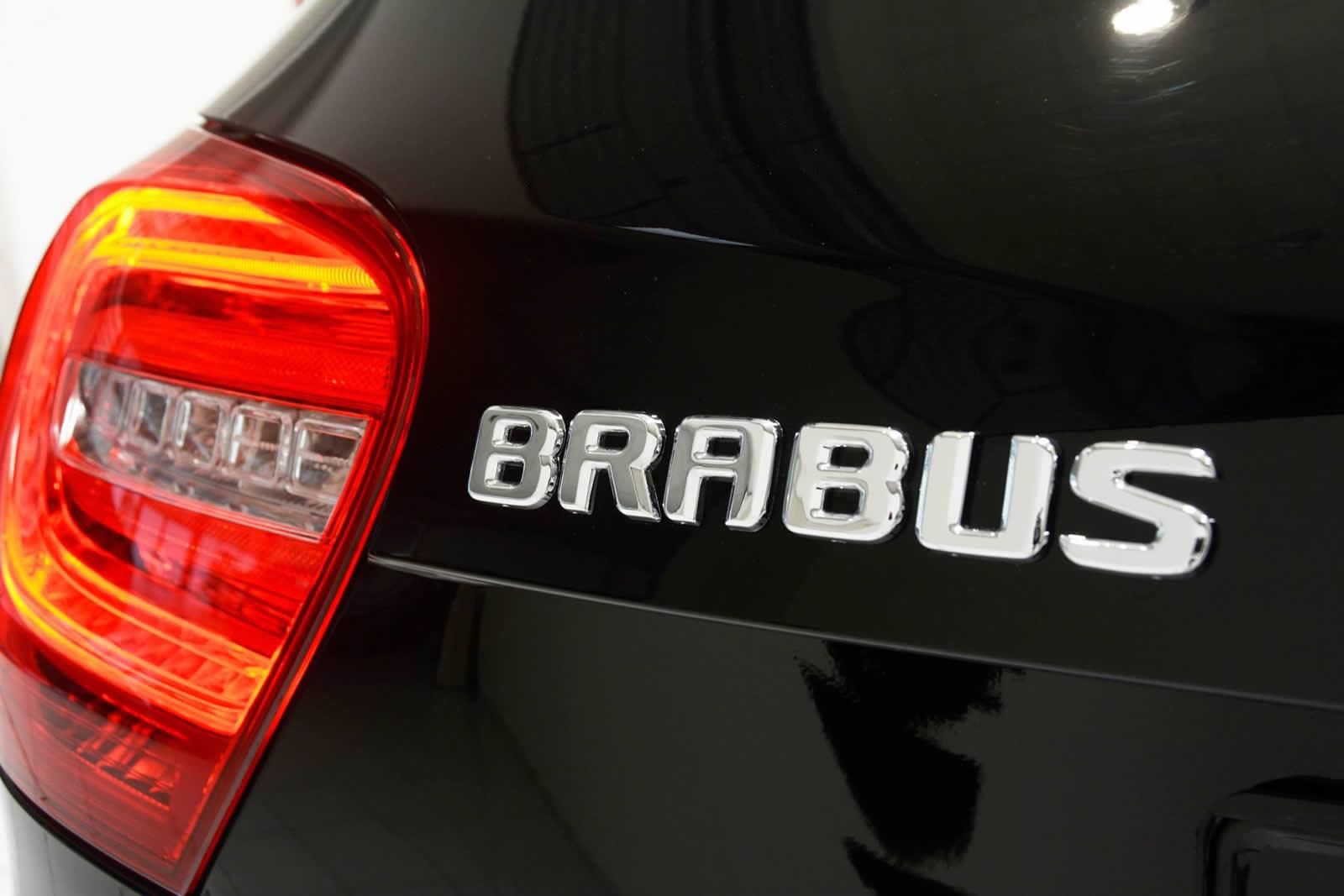 BRABUS MODFYEL MERCEDES A45 AMG  RESM GALERS
