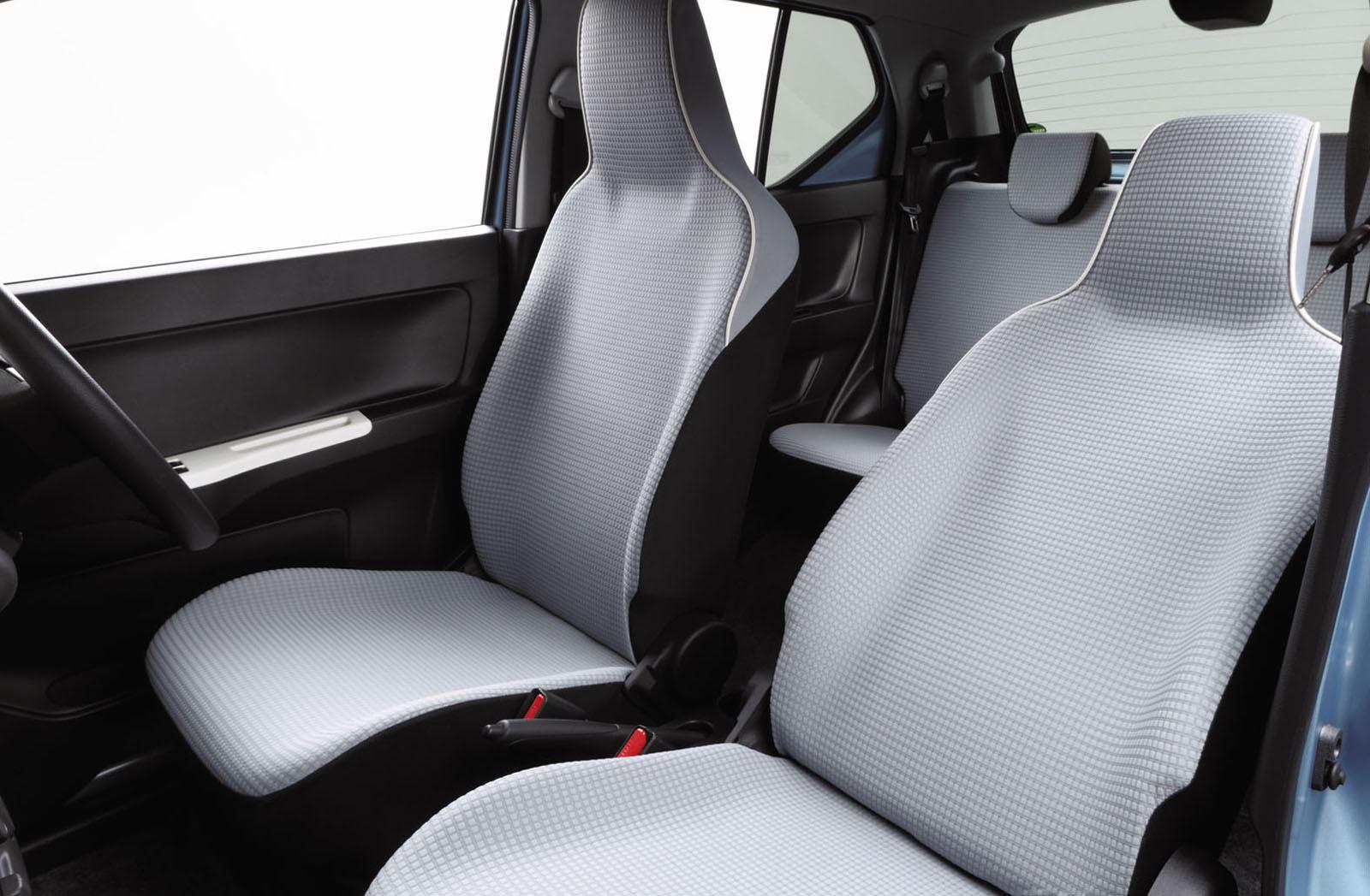 YEN� 2015 MAZDA CAROL �LK RES�M GALER�S�