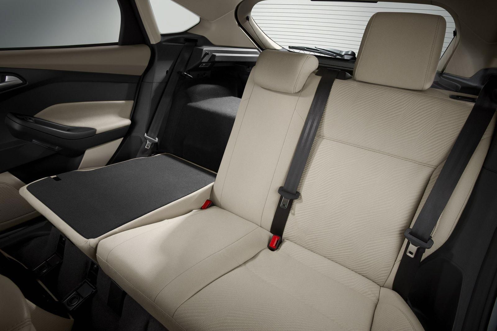 FORD FOCUS ELECTRIC GALER