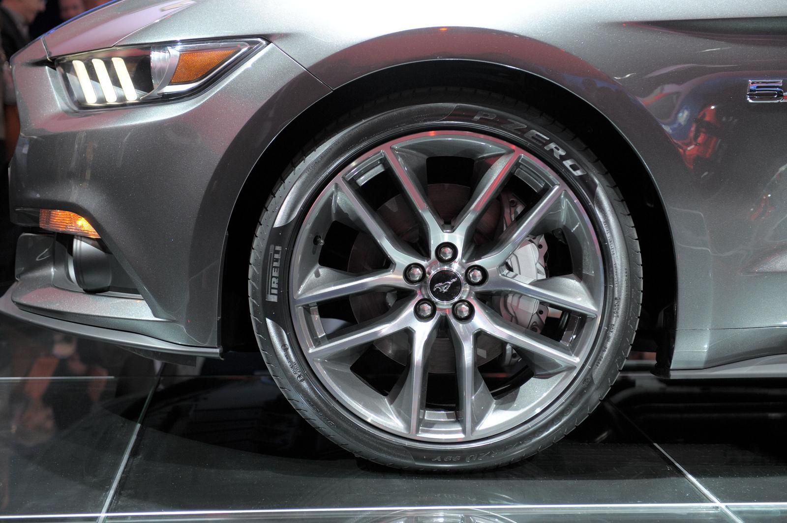 YEN 2015 FORD MUSTANG CONVERTBLE RESM GALERS