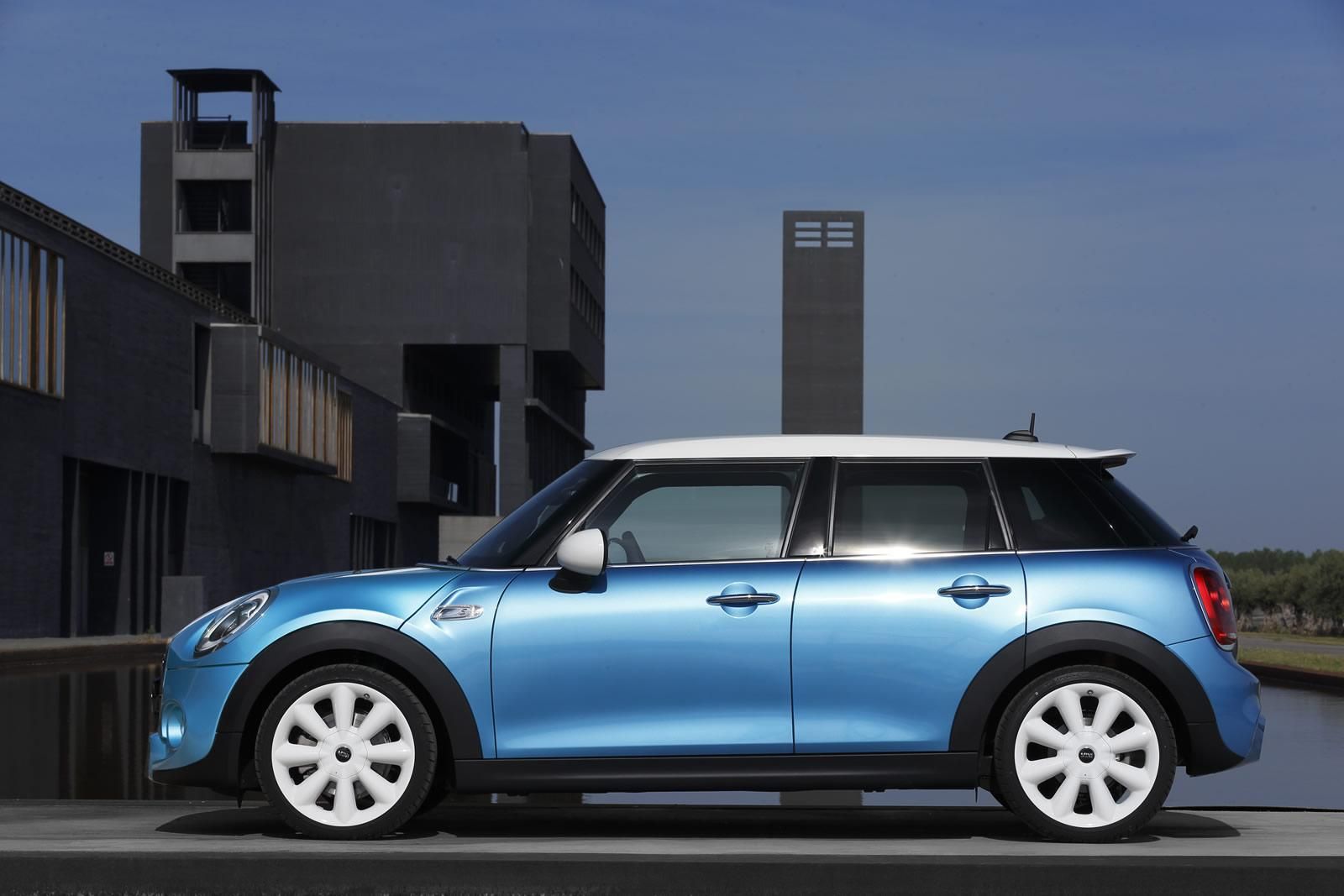 YEN BE KAPILI MN COOPER S DETAYLI RESM GALERS
