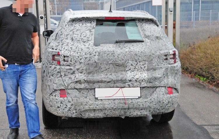 YEN� RENAULT DJEYO �LK KAMUFLAJLI RES�M GALER�S�