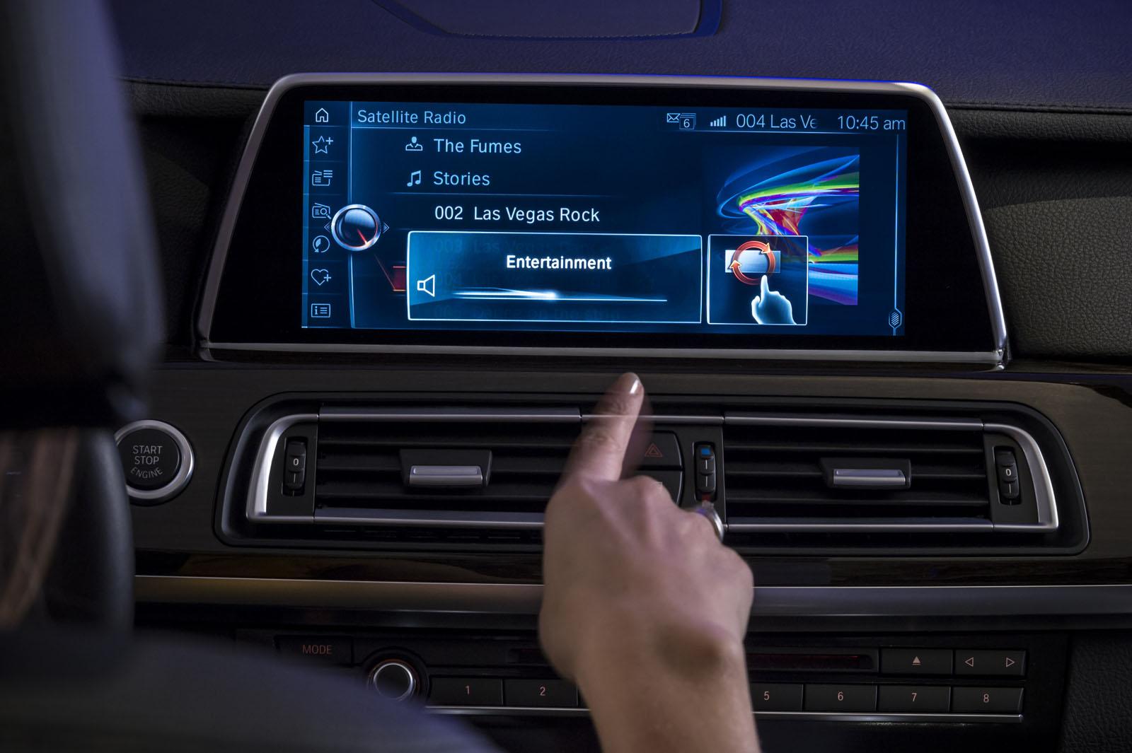 BMW'NN YEN iDrive & TouchCommand SSTEMLERNN RESMLER