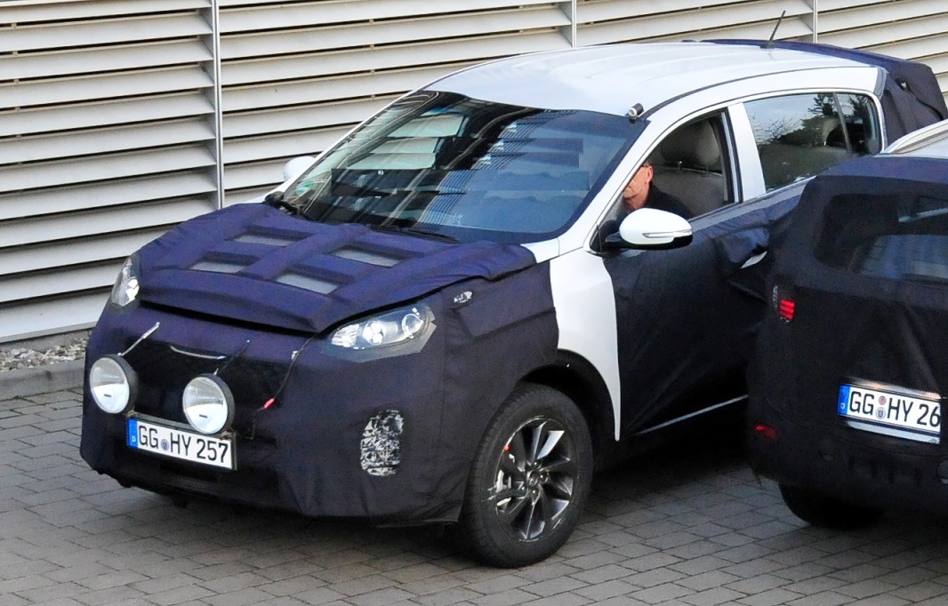 YEN 2016 KA SPORTAGE LK KAMUFAJLI RESM GALERS