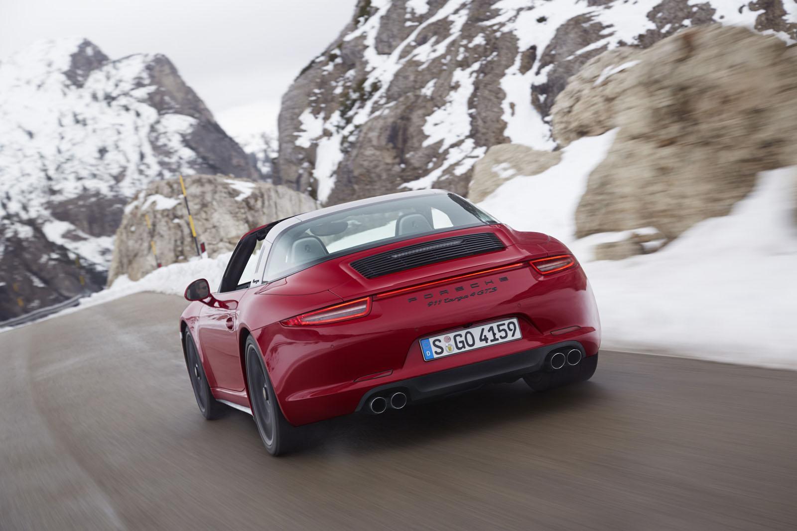 YEN 2015 PORSCHE 911 TARGA 4 GTS RESM GALERS