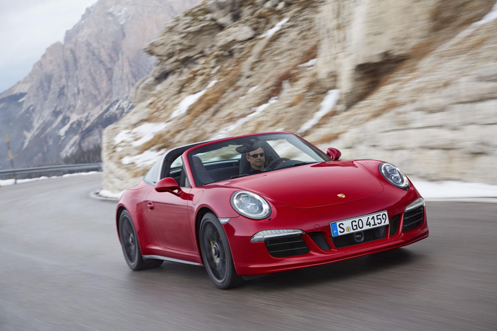 YEN 2015 PORSCHE 911 TARGA 4 GTS RESM GALERS