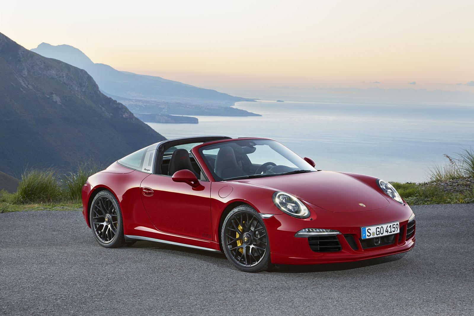 YEN 2015 PORSCHE 911 TARGA 4 GTS RESM GALERS