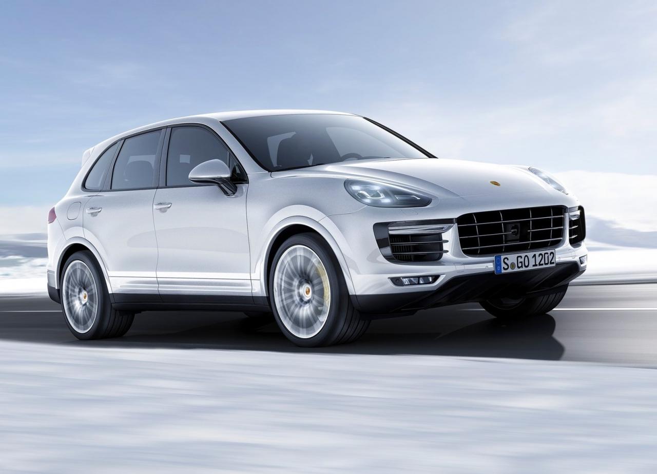 YEN 2015 PORSCHE CAYENNE TURBO S RESM GALERS