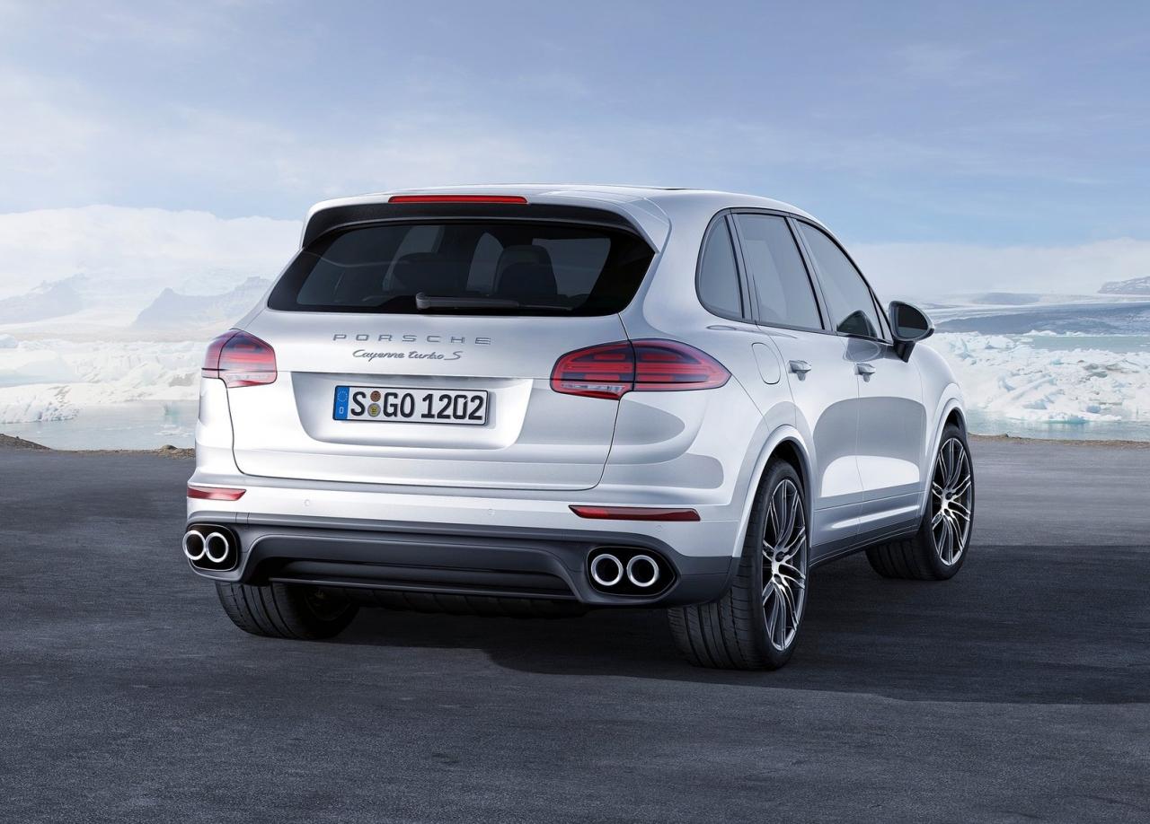 YEN 2015 PORSCHE CAYENNE TURBO S RESM GALERS