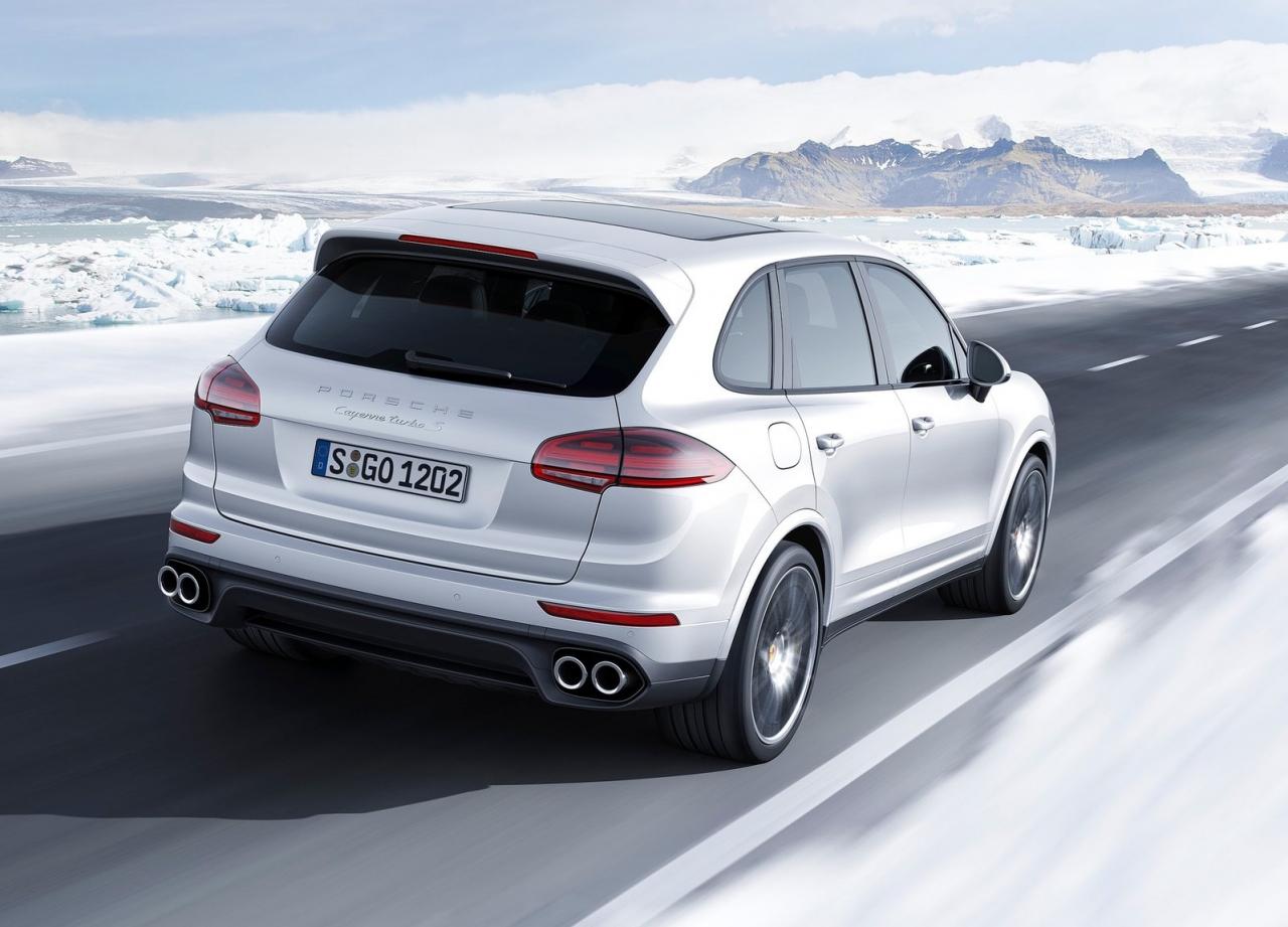 YEN 2015 PORSCHE CAYENNE TURBO S RESM GALERS
